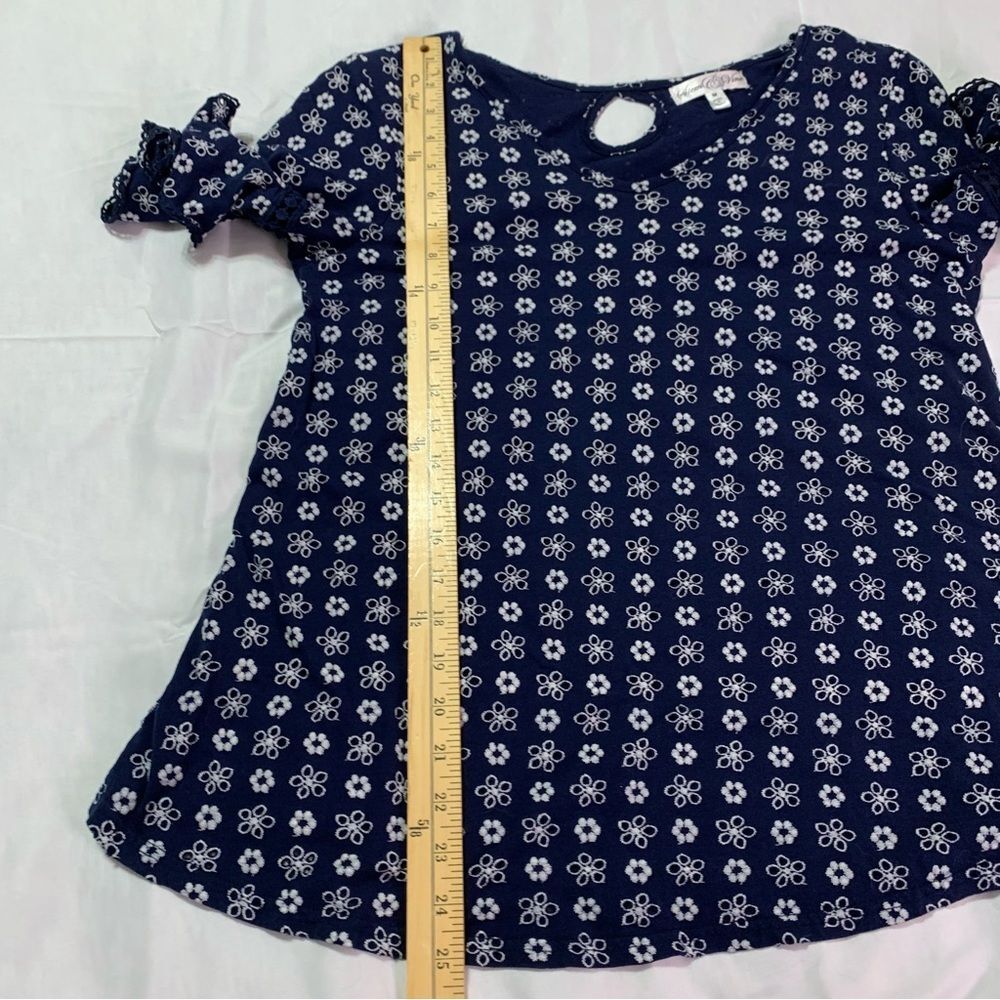 STEM & VINE Peasant Blouse Navy and White Eyelet Short Sleeve Shirt Size M #566 - Picture 5 of 6